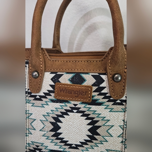 Wrangler Ladies Southwestern Small Canvas Brown Crossbody Tote Bag - Picture 2 of 11